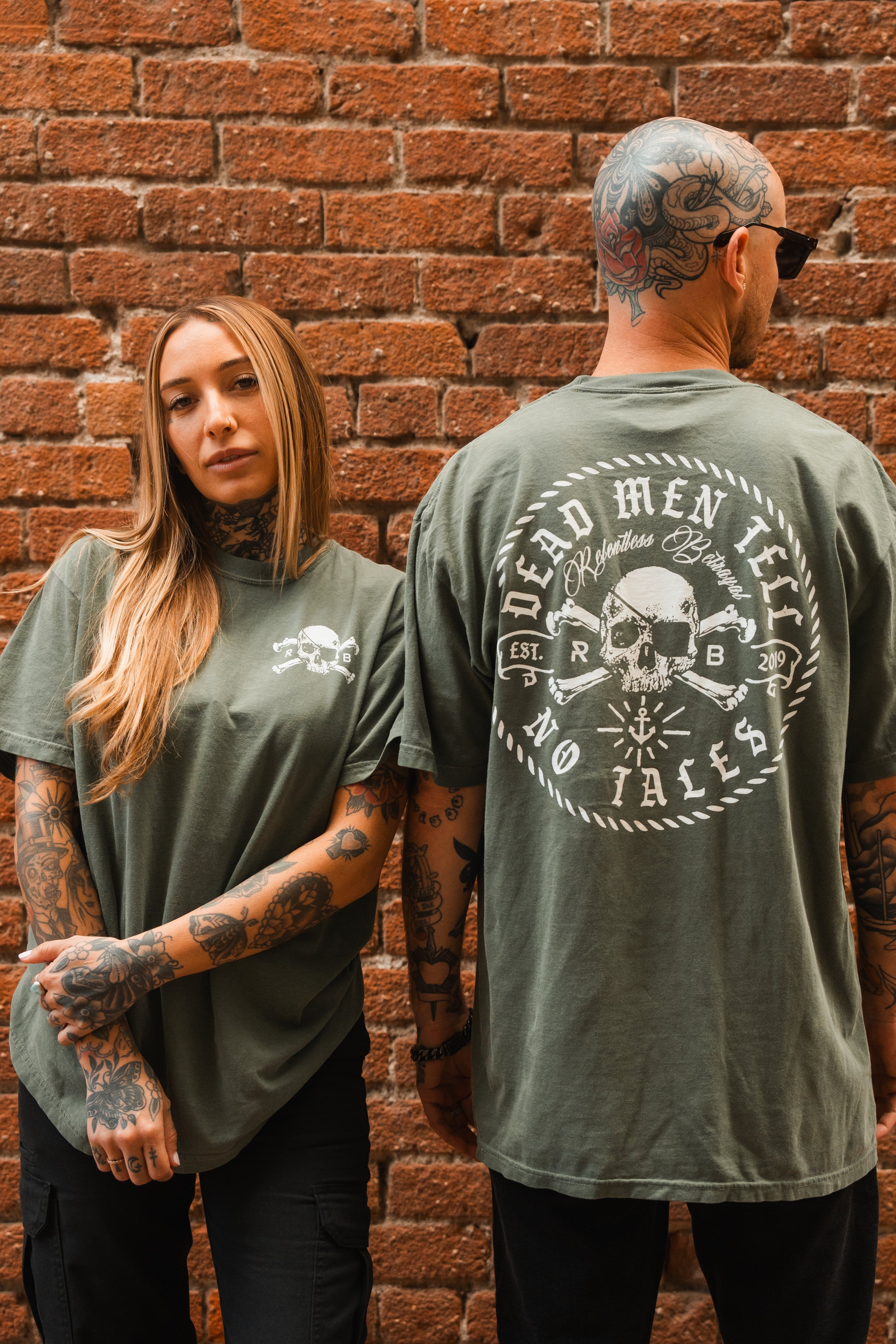 Tell No Tales Premium Moss T-Shirt