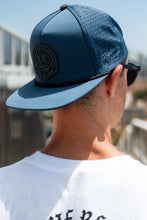 Charger l'image dans la galerie, Couler ou nager BLACKOUT Snapback