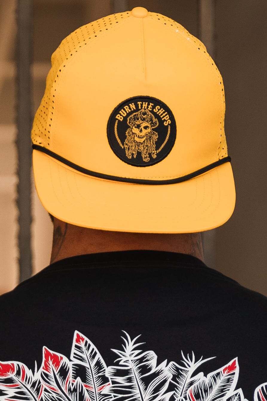Brûlez les navires GOLD Snapback