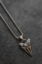 Load image into Gallery viewer, Relentless Predator Necklace