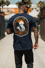 将图片加载到图库查看器，Live Fast Navy T-Shirt