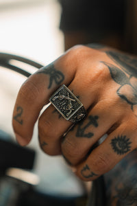 Dead or Alive Ring