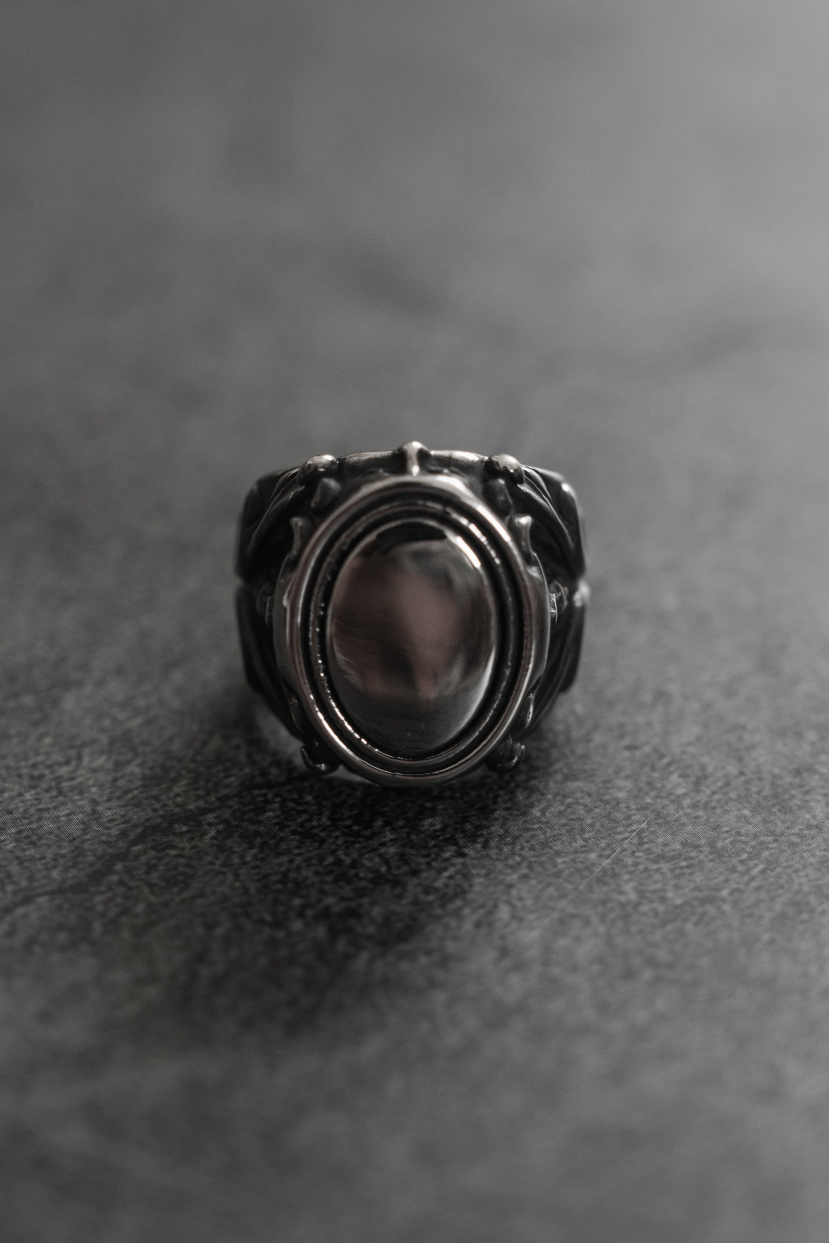 No Face Ring