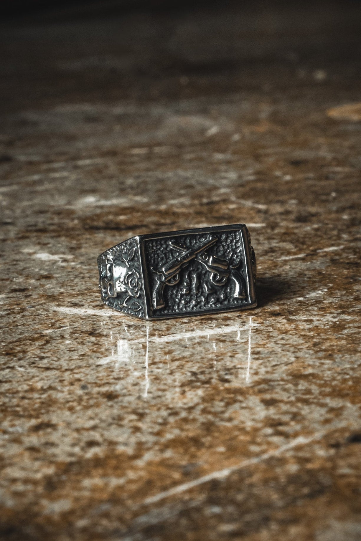 Dead or Alive Ring
