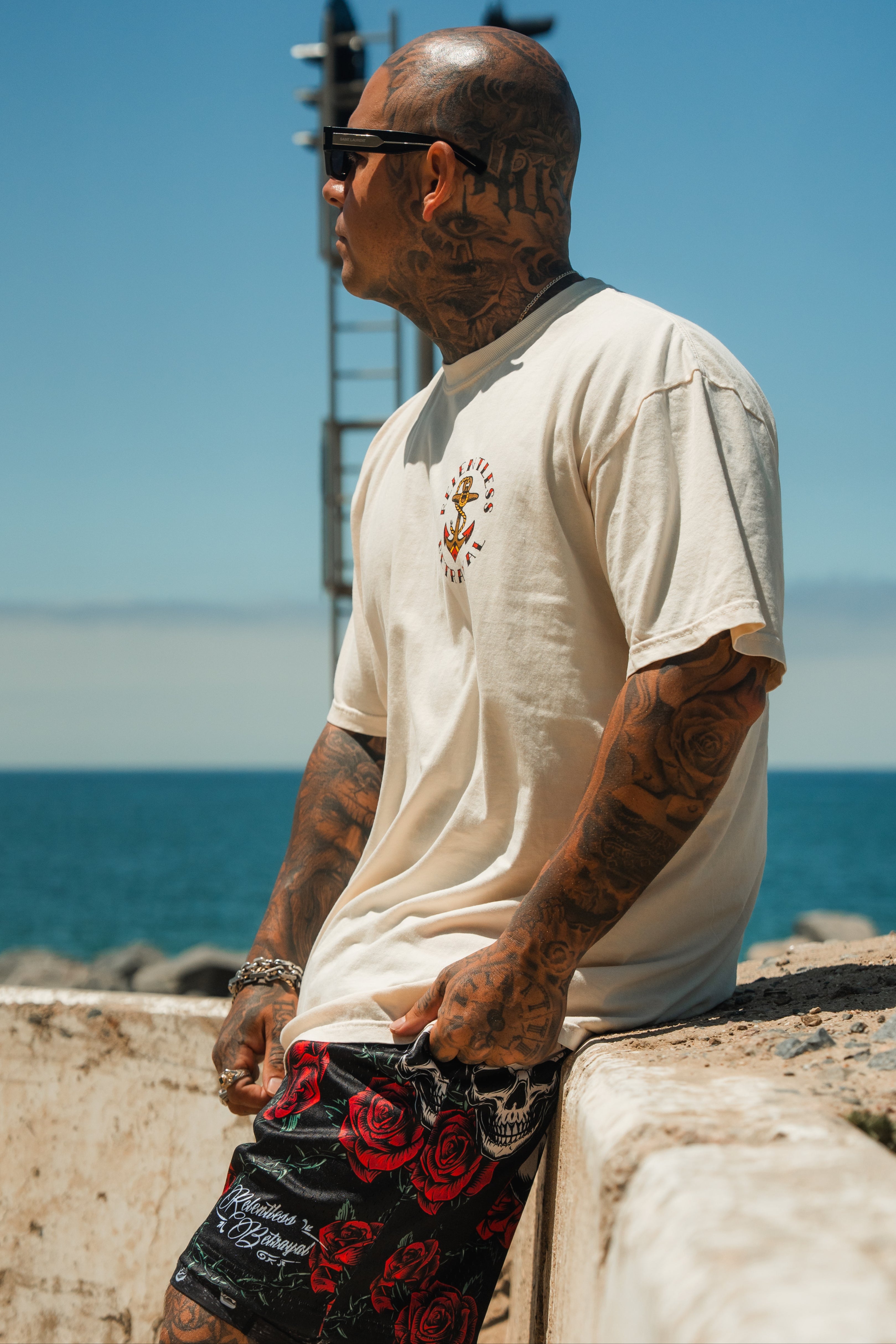 Premium Mesh Shorts | 5"- Thorn Amongst Roses