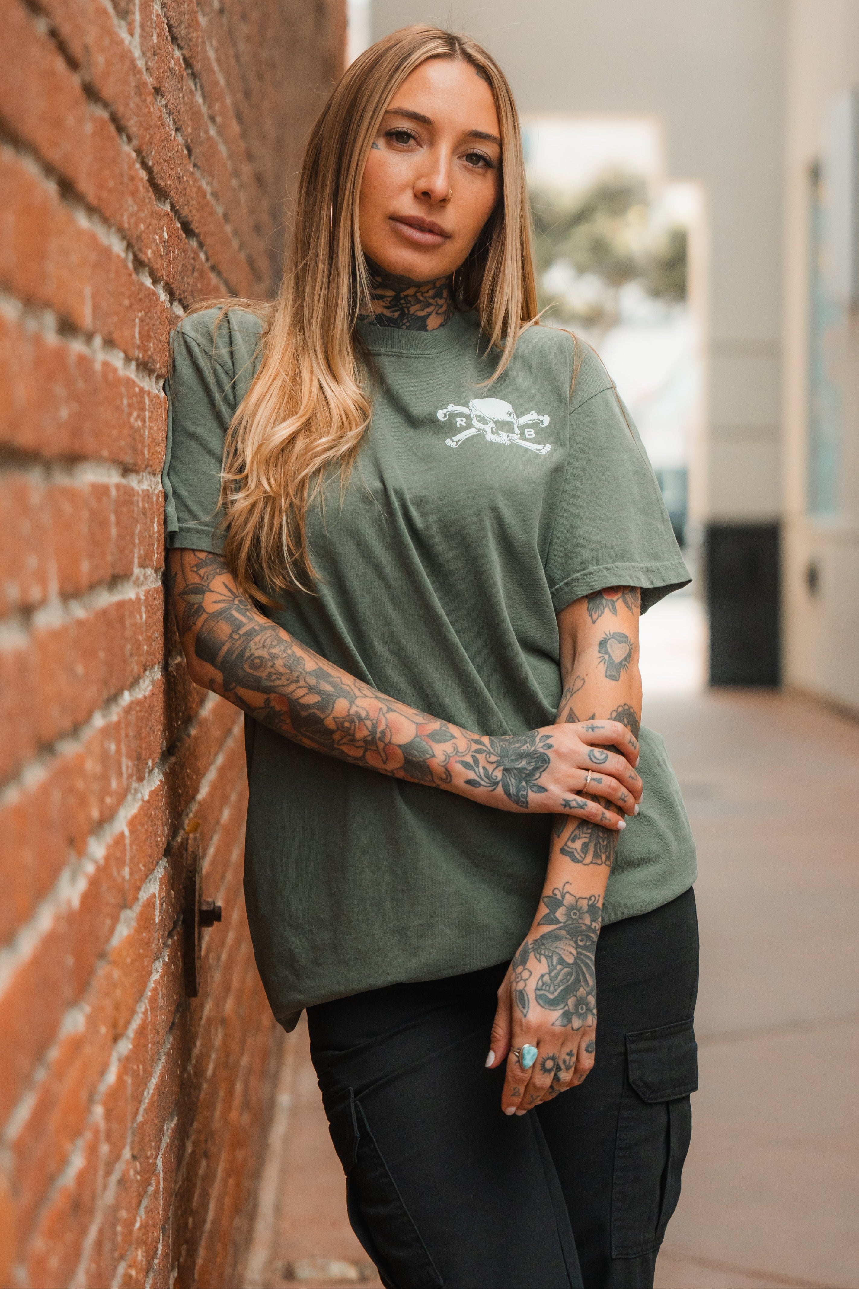 Tell No Tales Premium Moss T-Shirt