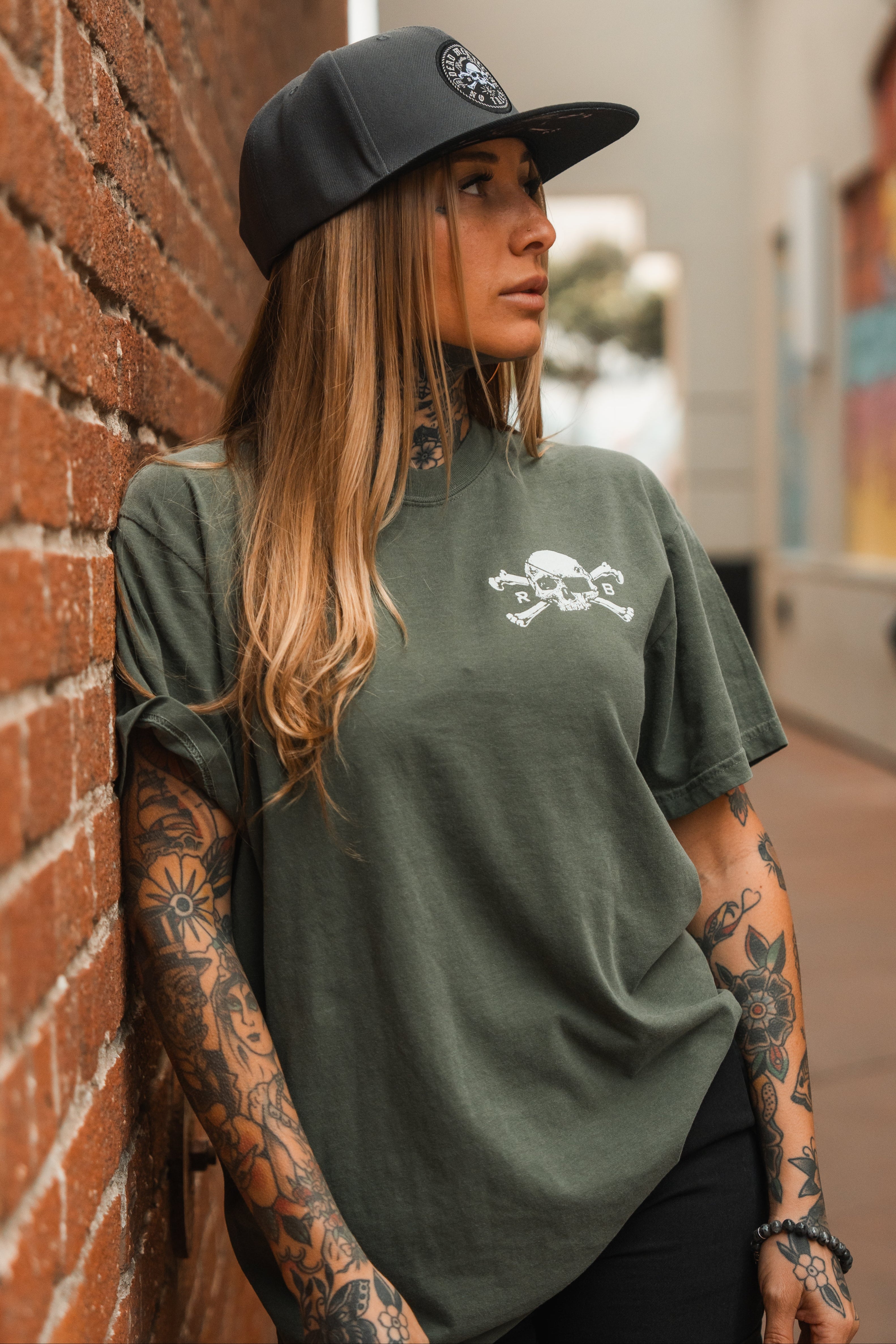 Tell No Tales Premium Moss T-Shirt