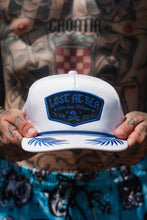 Charger l'image dans la galerie, Perdu en mer WHITEOUT Snapback