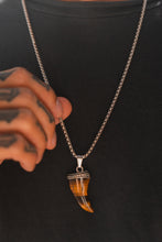 Load image into Gallery viewer, Bear Claw Pendant Necklace