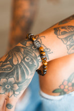 Load image into Gallery viewer, Polaris Tiger&#39;s Eye Bead Bracelet